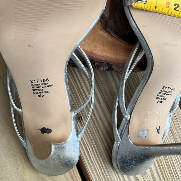 ❌ DONATED ❌ - 💚 3 for $12 💚 - The Look Luxe Randolph Duke Heels - Picture 14 of 16